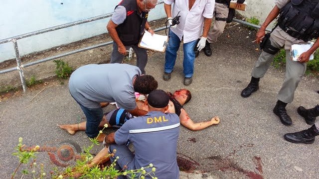 Jovem é assassinado a tiros na Avenida Beira Rio em João Pessoa 3 20131102 152240