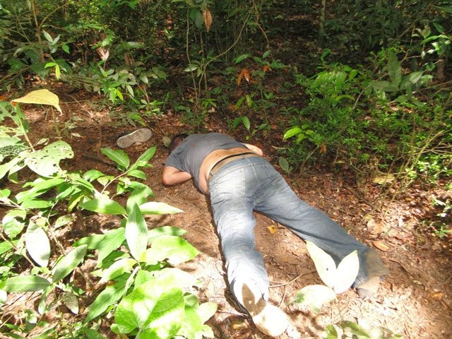 Corpo sem identificação é encontrado com dois disparos em matagal de Santa Rita. 4 DSC07241