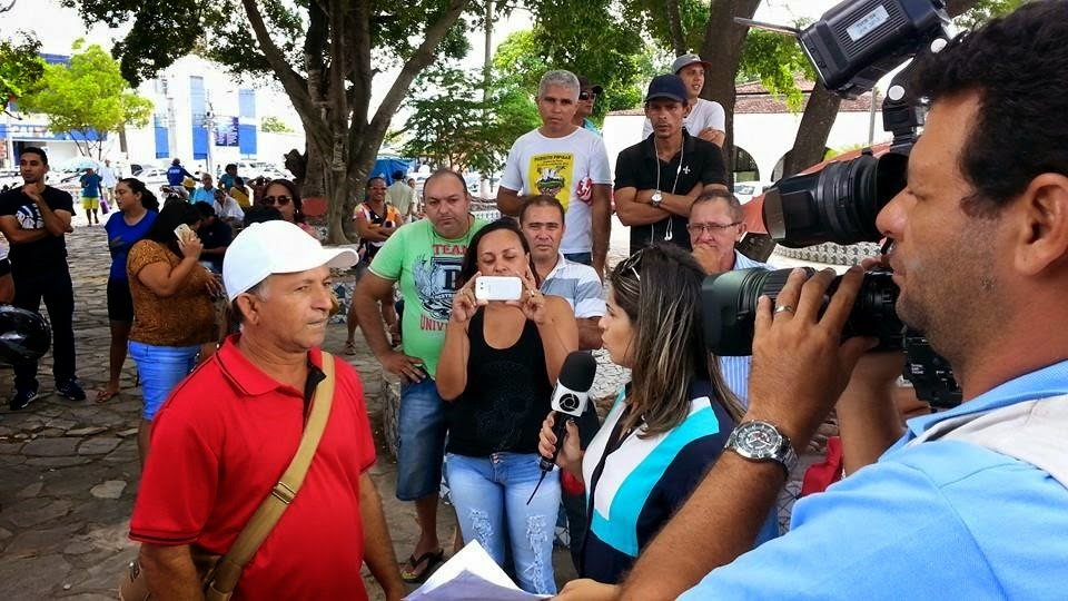 Servidores fazem manifestação na sede da secretaria de saúde em Santa Rita 1 protesto33
