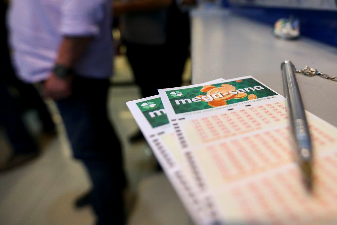 Mega-Sena acumula e pode pagar R$ 125 milhões na quarta-feira 1 mcamg abr 08052019 8678 1