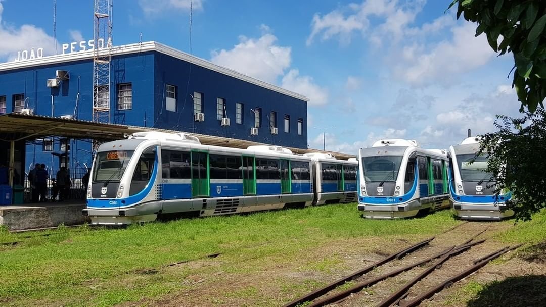 VIAGENS DE TREM ENTRE BAYEUX E SANTA RITA, NA PB, SÃO SUSPENSAS PARA OBRAS EM DESVIO FERROVIÁRIO