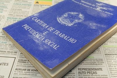 Feirão oferta mais de 200 vagas de emprego em Santa Rita 1 csm carteiradetrabalho foto agenciabrasil 2ce17bd1cd