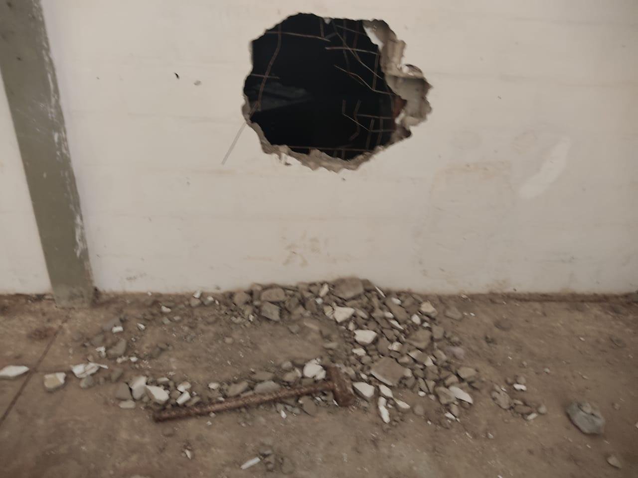 Bandidos arrombam parede e roubam armas de clube de tiro em Cabedelo 2 IMG 20240812 WA0056