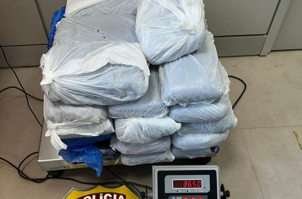 Mulher é presa com mais de 36 kg de maconha no Aeroporto em Santa Rita