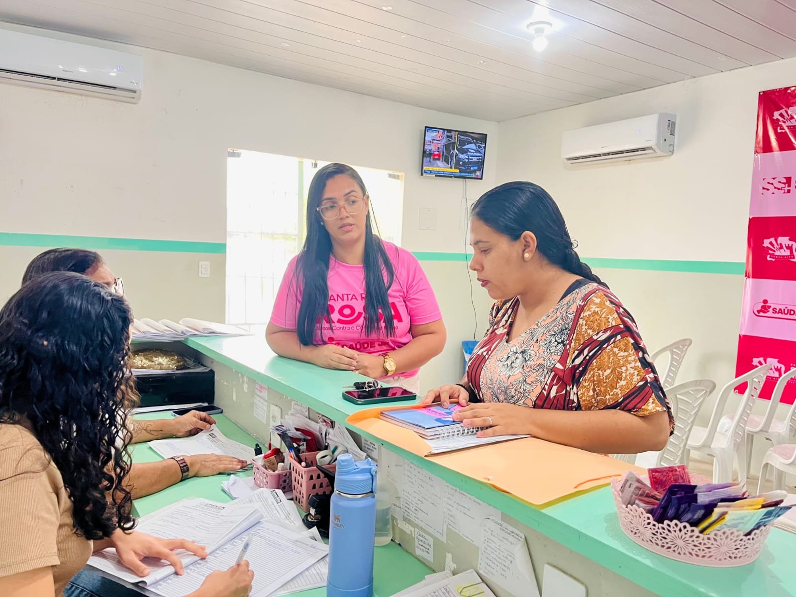 Prefeitura de Santa Rita reforça cuidados com a saúde feminina durante o Outubro Rosa