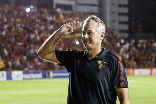 Botafogo-PB acerta contratação do técnico Lisca ‘Doido’ no lugar de Bernardo