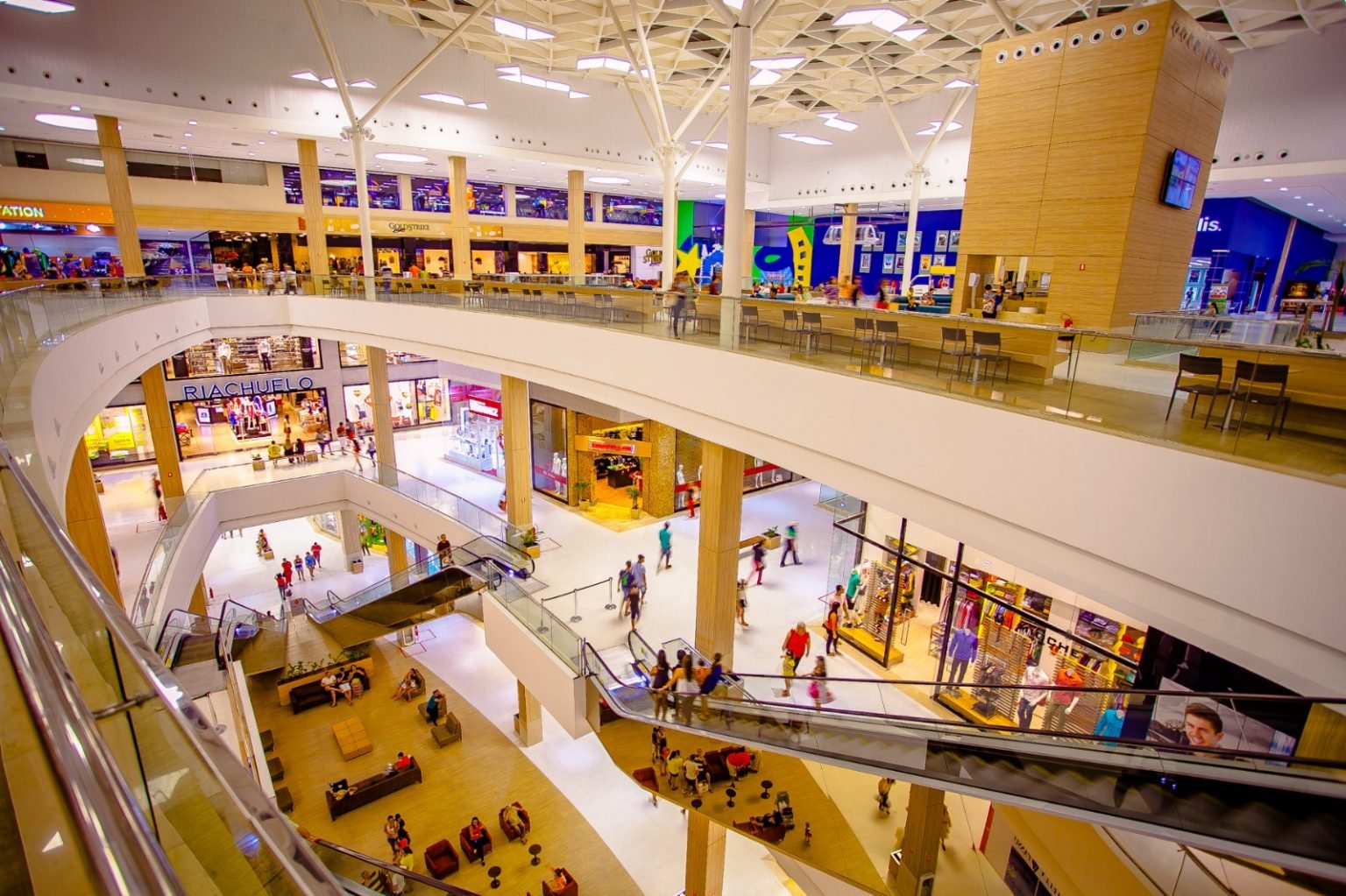 Manaira e Mangabeira Shopping terão funcionamento normal no Carnaval