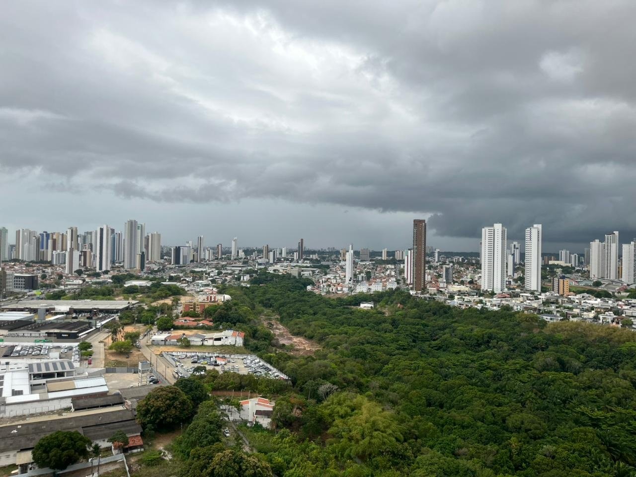 Meteorologia prevê chuvas intensas e ventos fortes em todas a cidades da Paraíba
