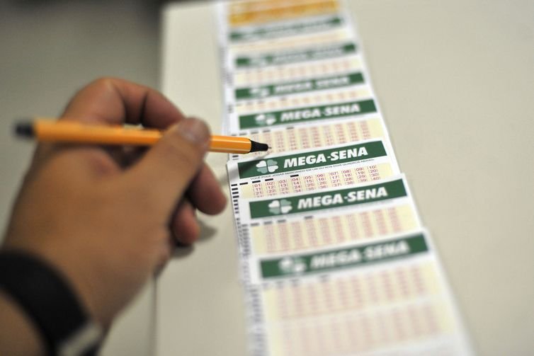 Mega-Sena sorteia prêmio de R$ 16 milhões nesta terça