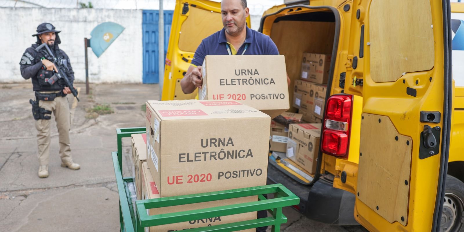 Forças Armadas mobilizam 25 mil militares para o segundo turno Forças Armadas mobilizam 25 mil militares para o segundo turno