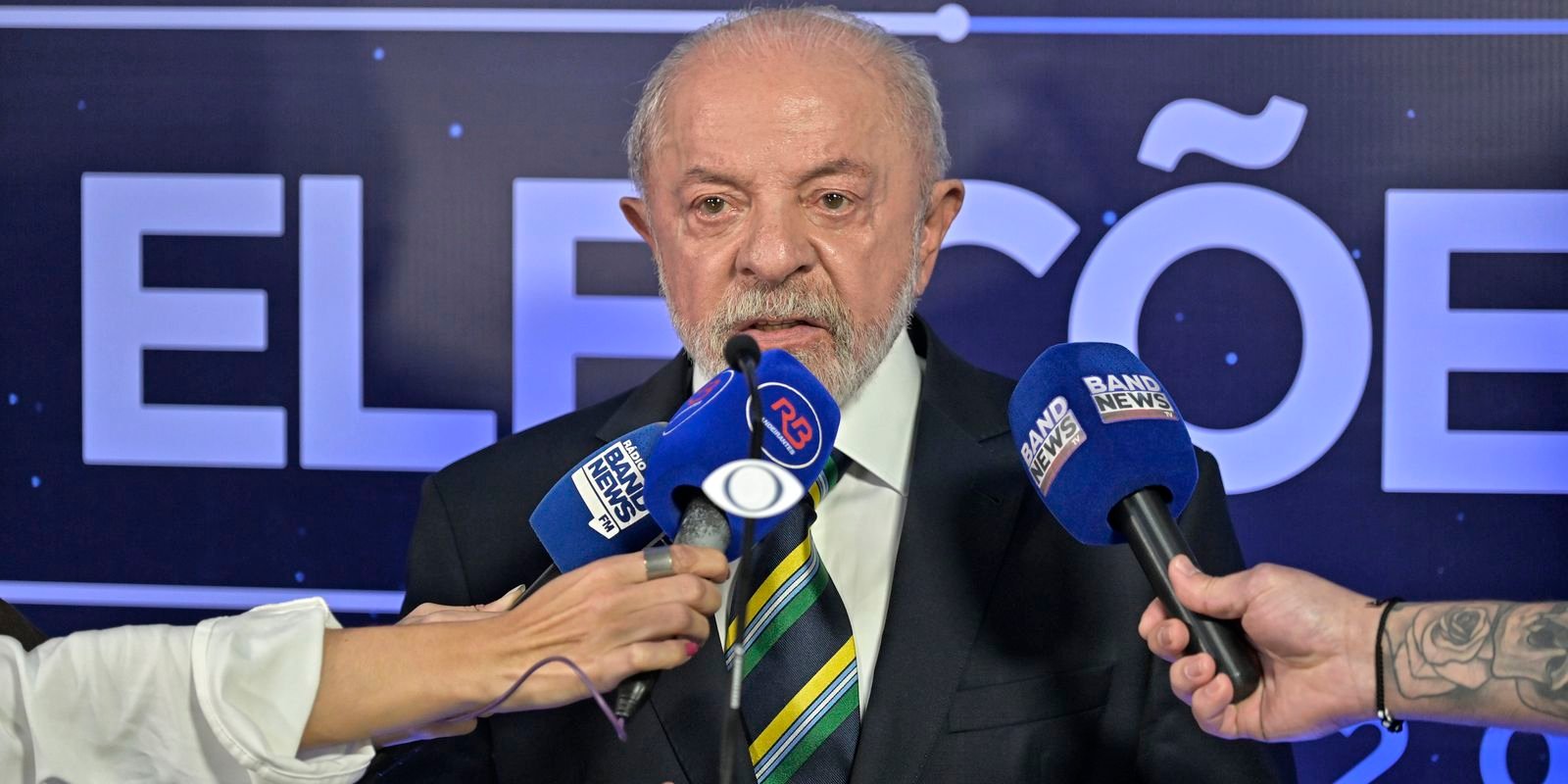 TSE: Lula autoriza quebra de sigilo bancário se Flávio fizer o mesmo TSE: Lula autoriza quebra de sigilo bancário se Flávio fizer o mesmo
