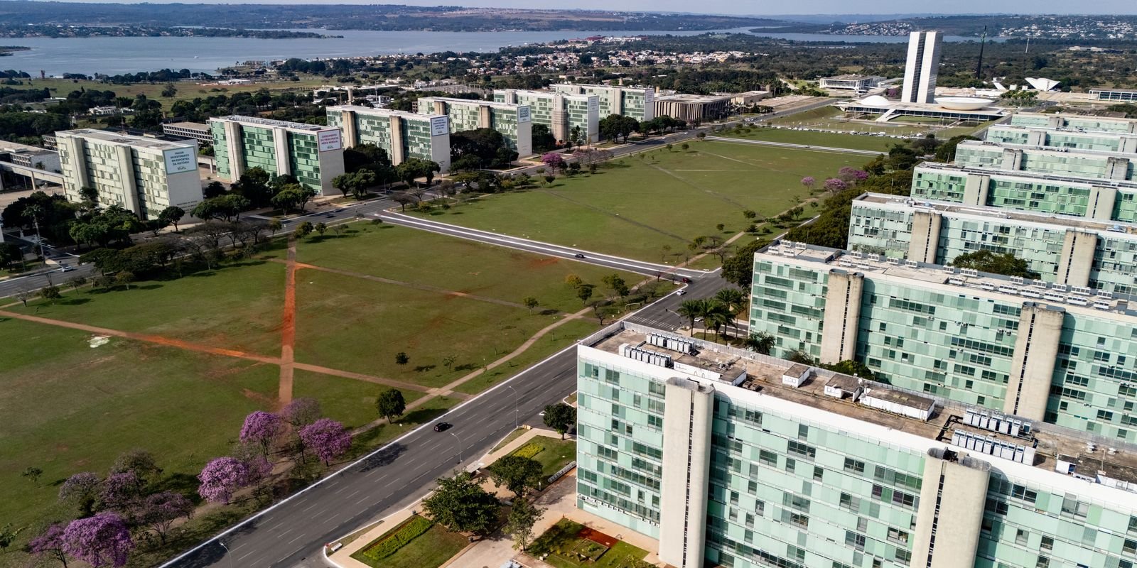 Dia do Servidor Público: ponto facultativo será na sexta-feira Dia do Servidor Público: ponto facultativo será na sexta-feira