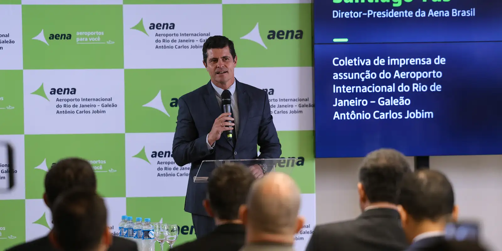 Aena assume Galeão e propõe aumentar destinos e frequência de voos Aena assume Galeão e propõe aumentar destinos e frequência de voos