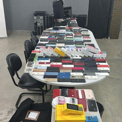 Sete pessoas são presas e mais de 200 celulares são apreendidos durante operação em Campina Grande