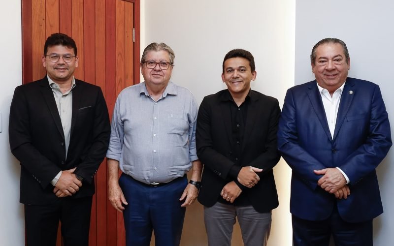 PARCERIA FIRME: Jackson Alvino e João Azevêdo alinham parceria que garante avanços em Santa Rita