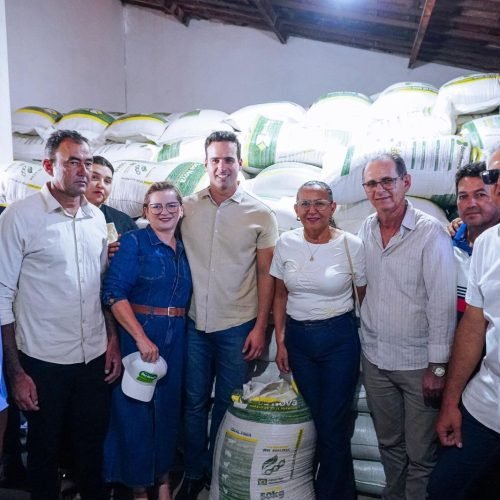 Lucas Ribeiro entrega Polo de Ração Subsidiada em Monteiro e participa da Expo Prata, no Cariri paraibano