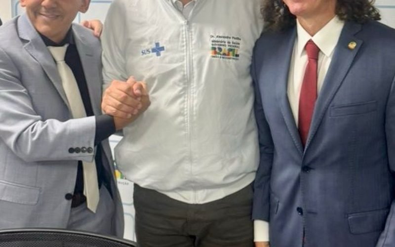 Ao lado de Veneziano, Jackson Alvino é recebido pelo ministro da Saúde em Brasília e garante mais recursos para a saúde de Santa Rita