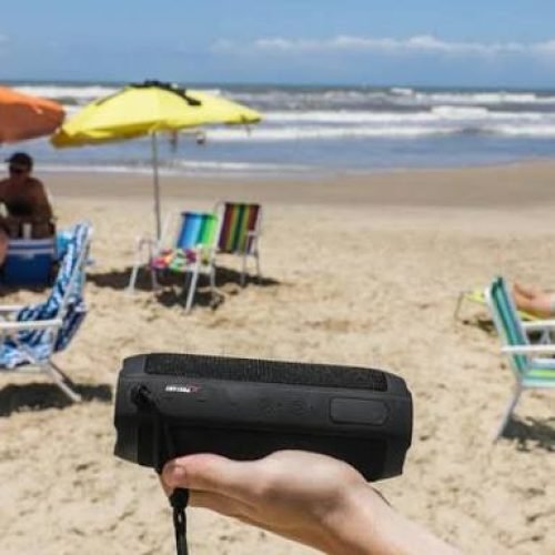 Vereador quer proibição de caixas de som portáteis nas praias de João Pessoa