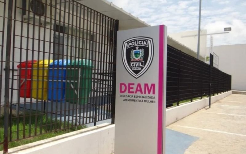 Homem é preso após tentar matar a companheira a facadas em Bayeux