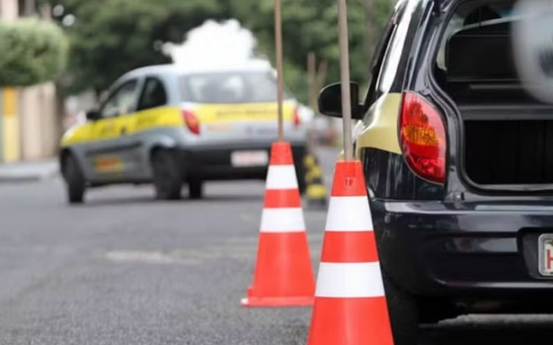 Paraíba acaba com obrigatoriedade da baliza para emissão da CNH