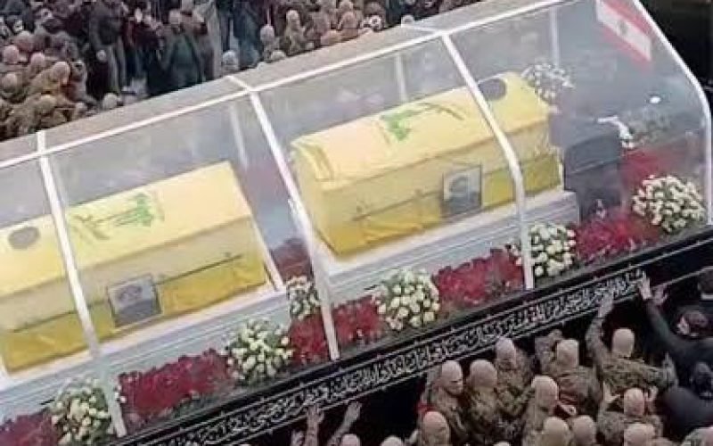 Multidão acompanha velório de Ali Khamenei em Teerã e Irã decreta luto oficial