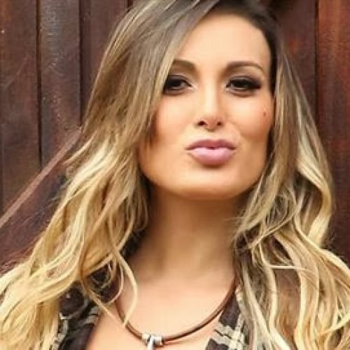 Andressa Urach revela que poderá fazer filme adulto para sustentar família