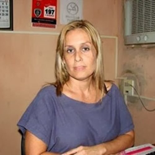 Viatura da Polícia Civil capota na BR-230, em Santa Rita, e delegada fica ferida