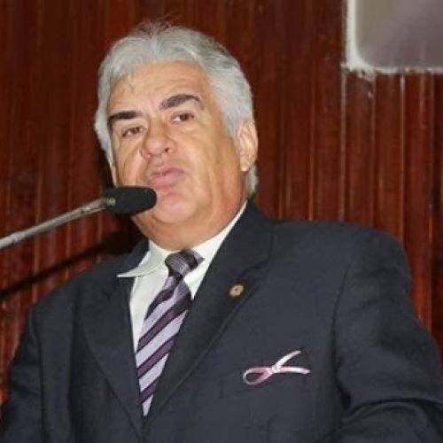 No interior da PB prefeito cobra 400 mil e vereador 30 mil para apoiarem candidatos em 2014, diz deputado