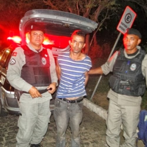 Assaltante é preso ao se disfarçar de passageiro e tentar roubar alternativo em Santa Rita