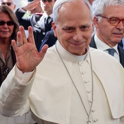Papa não precisará de mais tratamento contra o câncer, dizem médicos