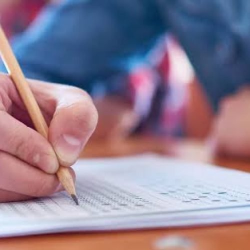 Quase 50 vagas em cursos profissionalizantes gratuitos estão abertas em Santa Rita; veja como se inscrever