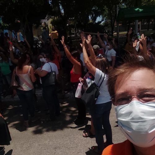 Servidores protestam nas ruas de Santa Rita e definem data para deflagrar greve por tempo indeterminado