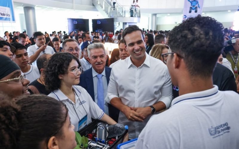 Governador Lucas Ribeiro abre Competição Paraibana de Robótica 2026 e destaca inovação na educação