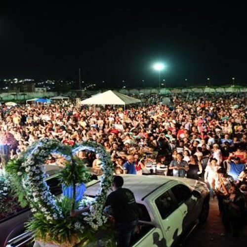 Milhares de fiéis participam da 243ª festa da padroeira de Santa Rita