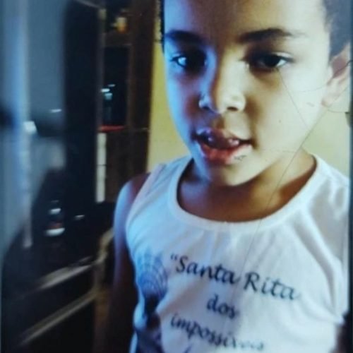 Criança de 9 anos morre afogada após cair em cisterna no quintal da casa onde morava, na Paraíba
