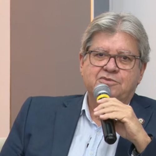João garante apoio à reeleição de Leo, se tiver voto do prefeito para senador