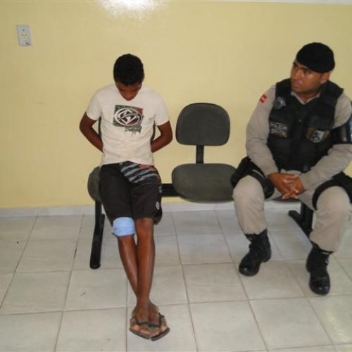 Polícia apreende dois menores com arma em Santa Rita