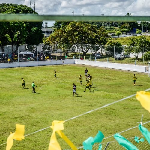 Reabertura do Teixeirão, homenagem, e premiações em dinheiro marcaram o feriado na cidade.