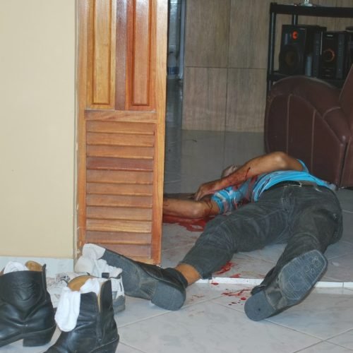 Evangélico é assassinado com 22 tiros, dentro de casa, em Tibiri II