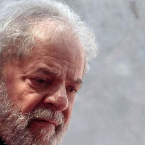 Neto de Lula de 7 anos morre em SP de meningite