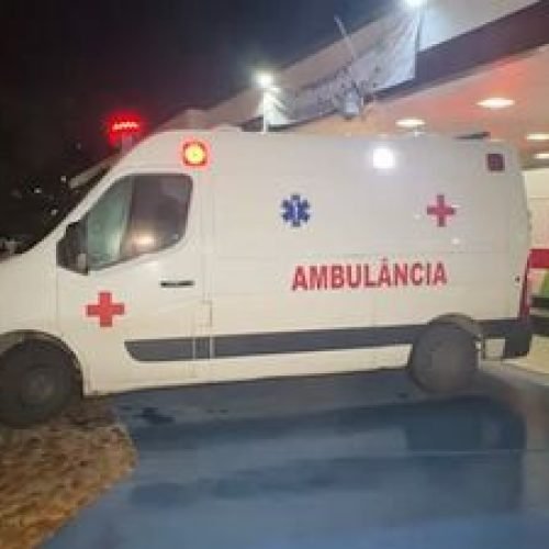 Homem é esfaqueado ao abrir porta para atender chamado