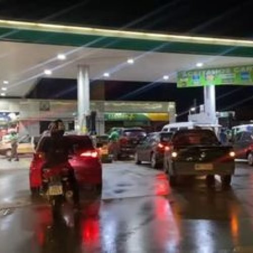 João Pessoa tem fila em postos após anúncio de novo reajuste da gasolina