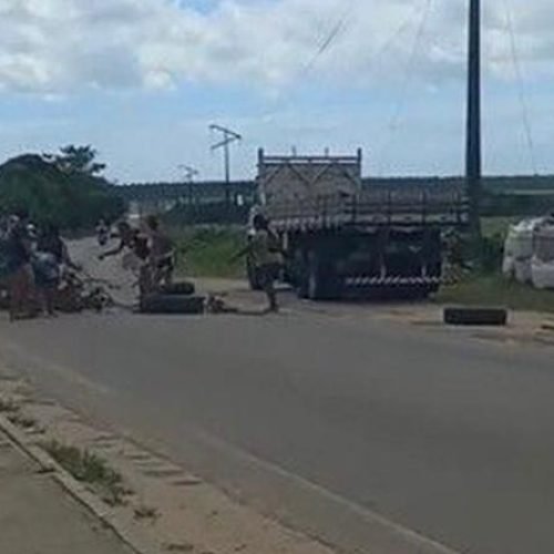 Moradores de Lerolândia, em Santa Rita, protestam contra a ANE por falta de água