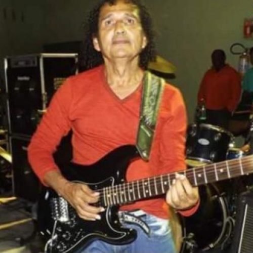 Morre músico de Edson Gomes que teve parada cardíaca em cima do palco durante turnê em João Pessoa
