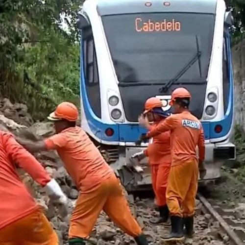 Viagens de trem entre João Pessoa e Cabedelo seguem suspensas após queda de barreira