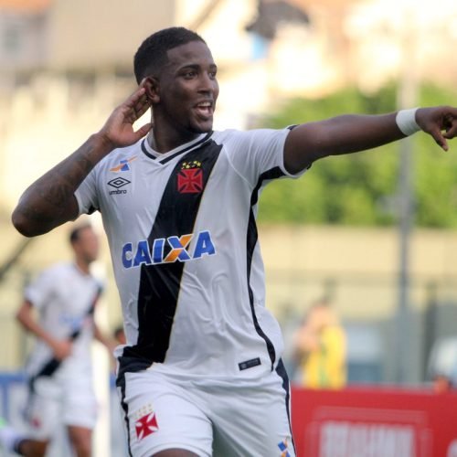 Jogador do Vasco morre em acidente no RJ