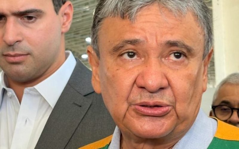 Ministro sinaliza palanque amplo para Lula na Paraíba