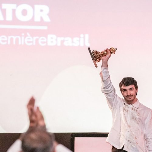 A Margem do Rio e Elza vencem principais prêmios do Festival do Rio