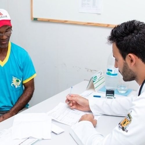 Mais Médicos: profissionais têm novas datas para selecionar municípios; veja cronograma