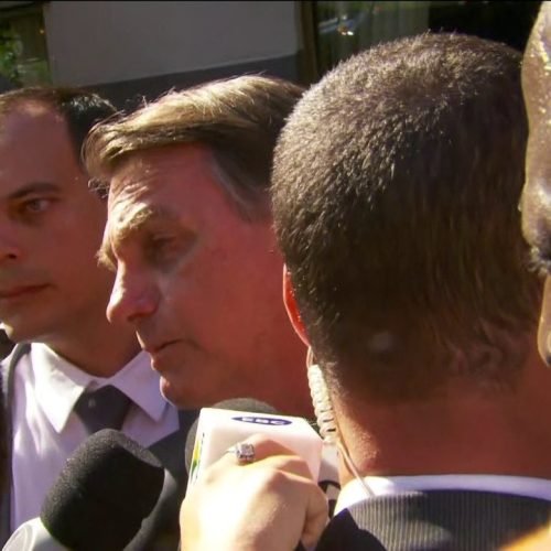 Bolsonaro chama manifestantes da educação de 'idiotas úteis'
